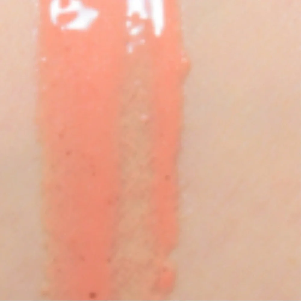 🌷🎃Mac Coral Of The Wild Lip Gloss